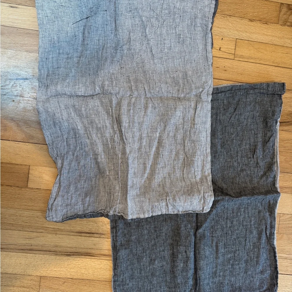 Crate Barrel Air Hemp Grid Ink Stripe Standard Shams EUC